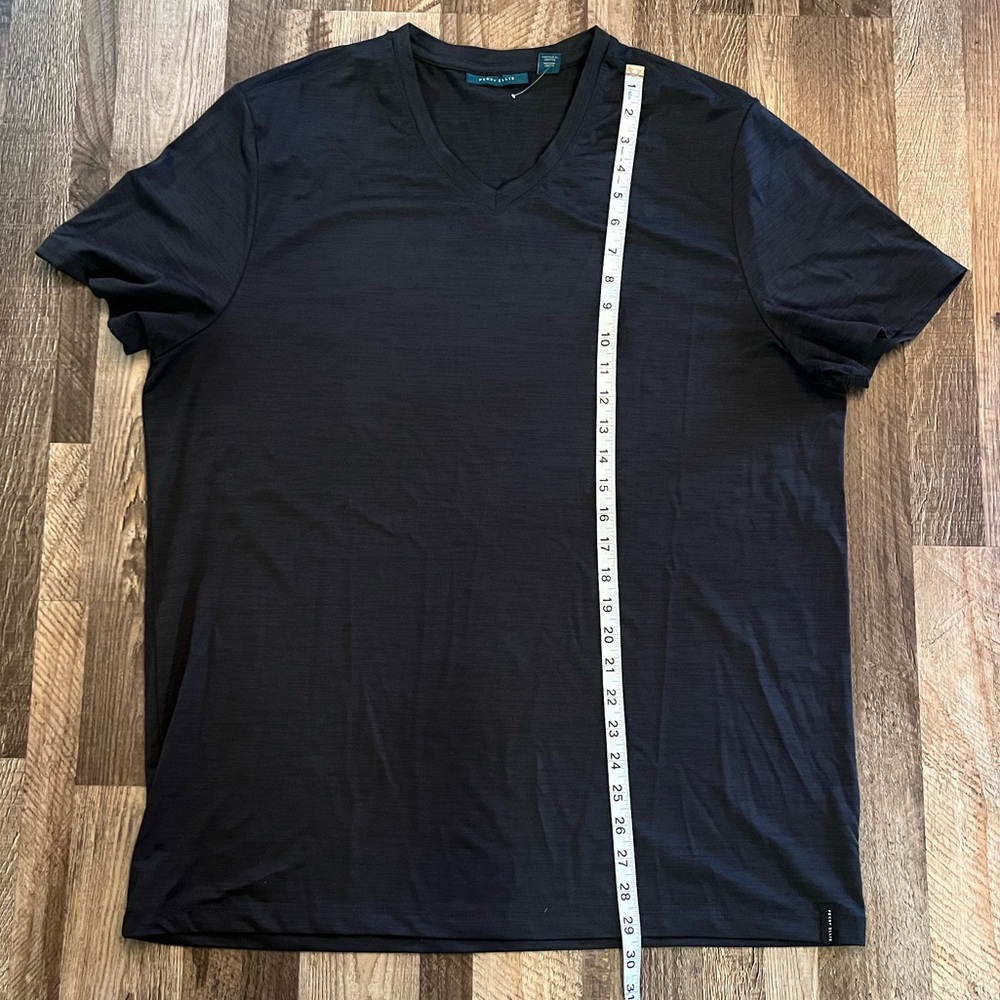 Perry Ellis Black V-Neck Tee - Size XL-Tall